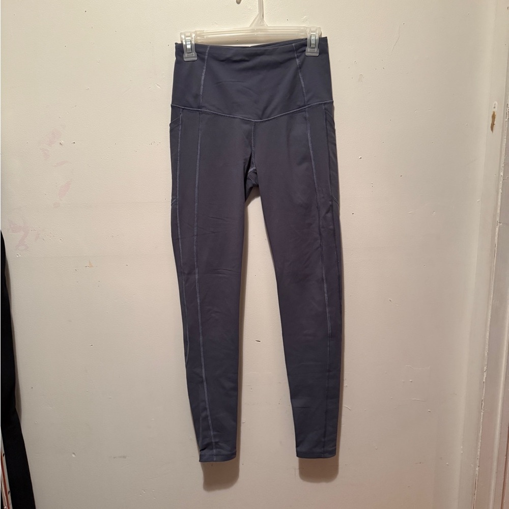 VSX Gray High-Waisted Leggings.